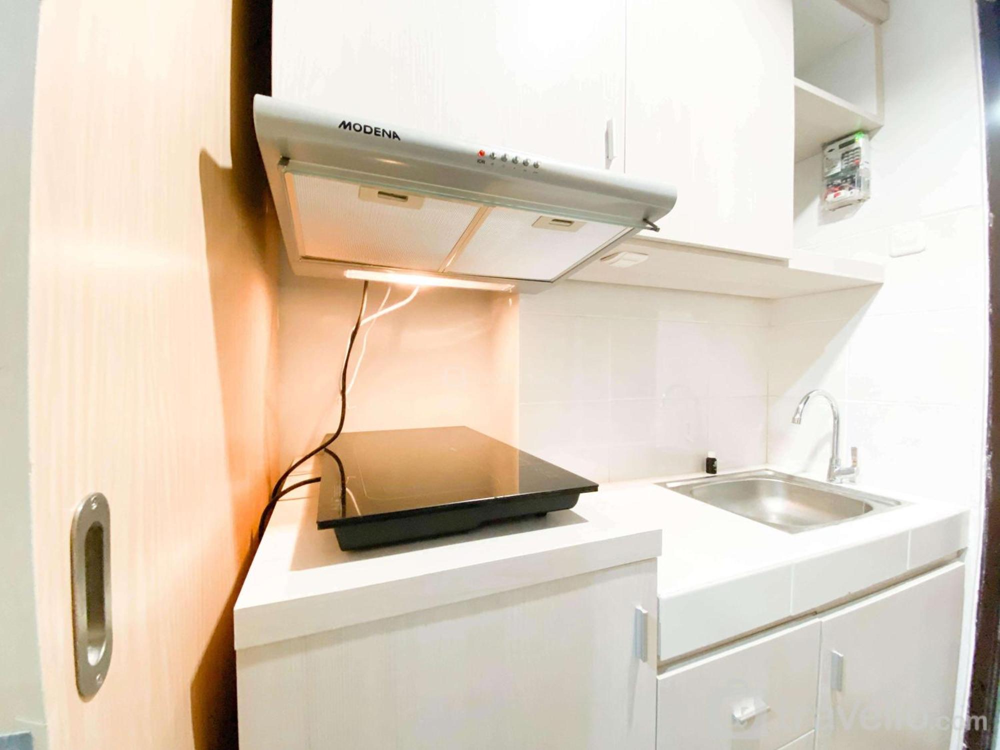 Minimalist And Cozy 1br The Alton By Travelio