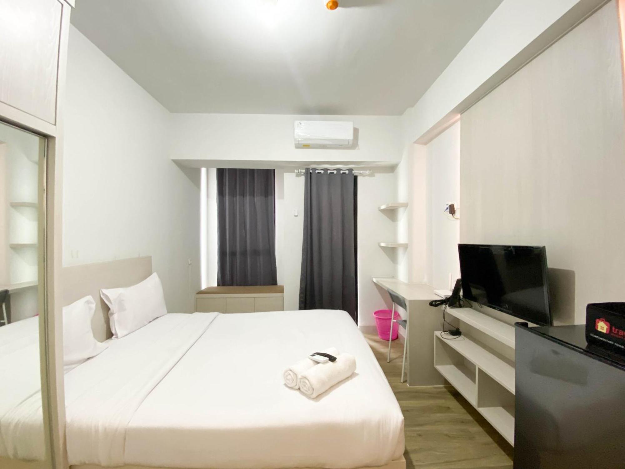 Minimalist And Cozy 1br The Alton By Travelio Apartemen