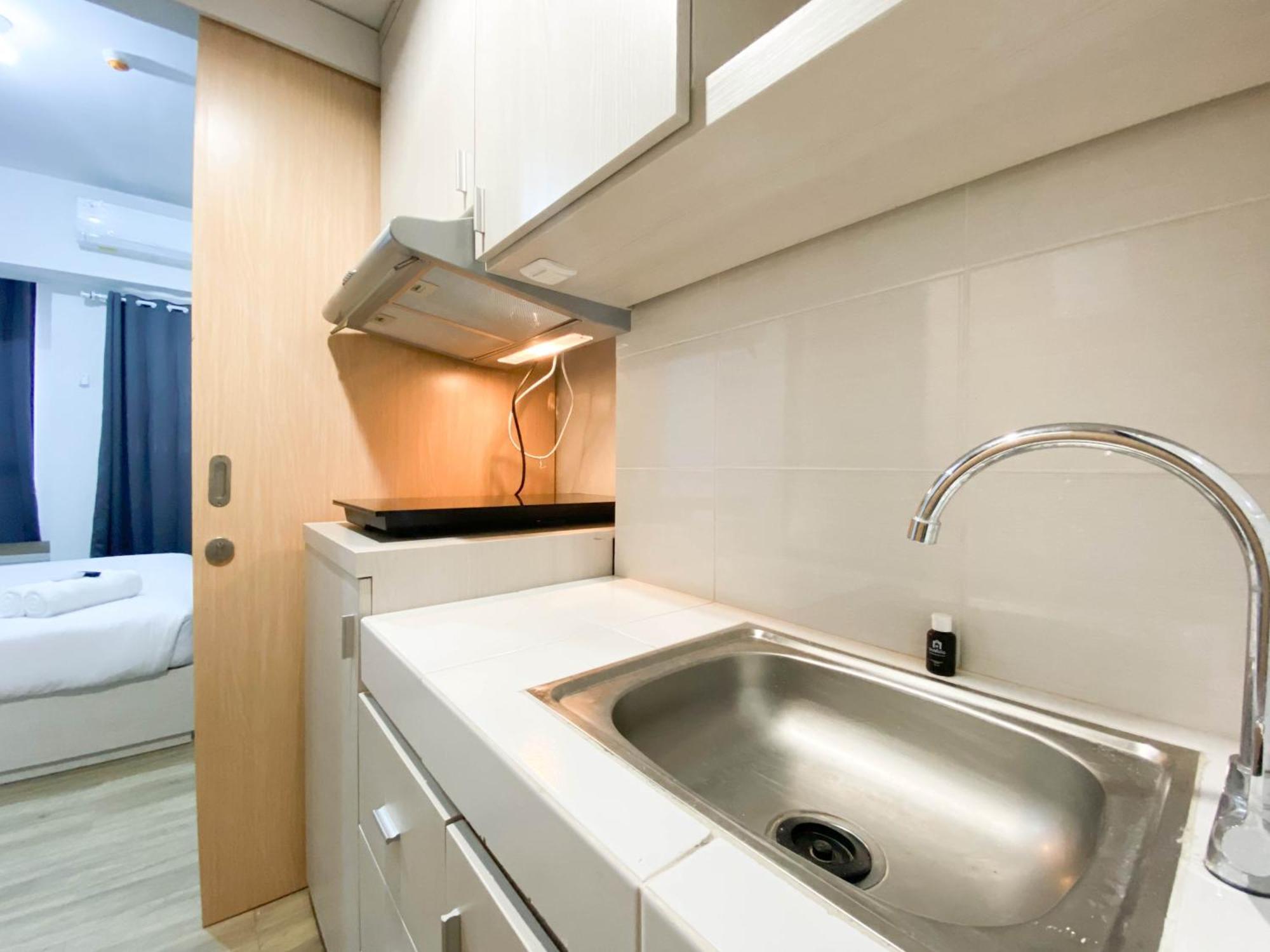 Apartemen Minimalist And Cozy 1br The Alton By Travelio
